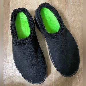 OOFOS Mens OOcoozie Mule - size 10